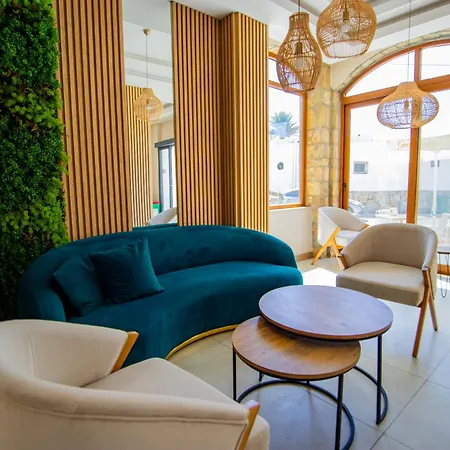 Asterina Hotel apartamentowy 4*