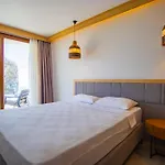 Asterina Aparthotel